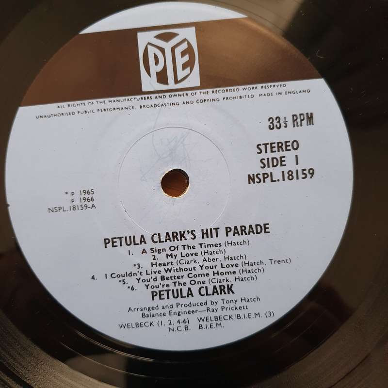 Petula Clark  Petula Clark's Hit Parade - Vinyl LP Record - Very-Good Quality (VG)  (verry)