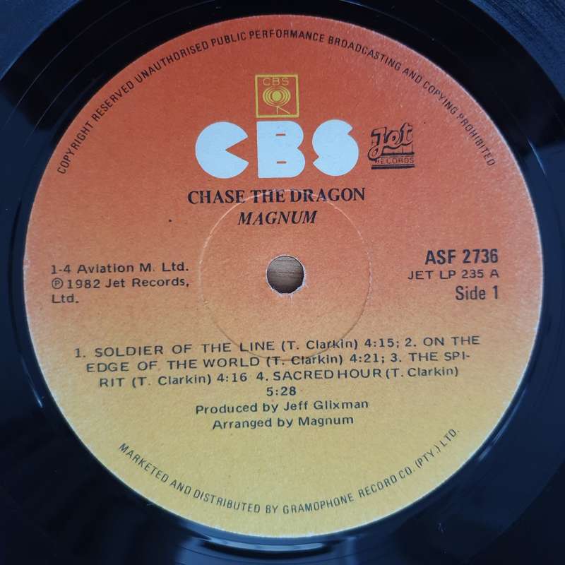 Magnum  Chase The Dragon - Vinyl LP Record - Very-Good+ Quality (VG+) (verygoodplus)