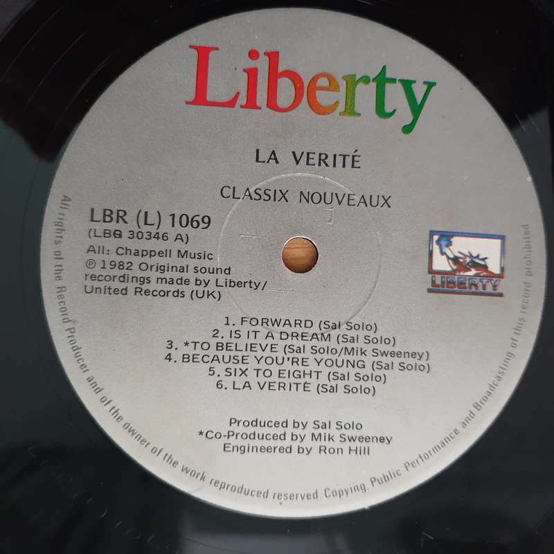Classix Nouveaux  La Verité - Vinyl LP Record - Very-Good+ Quality (VG+) (verygoodplus)