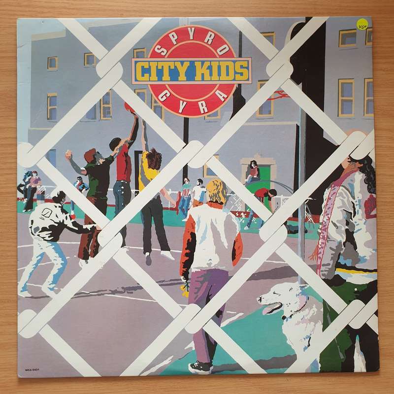 Spyro Gyra  City Kids  Vinyl LP Record - Very-Good+ Quality (VG+) (verygoodplus)