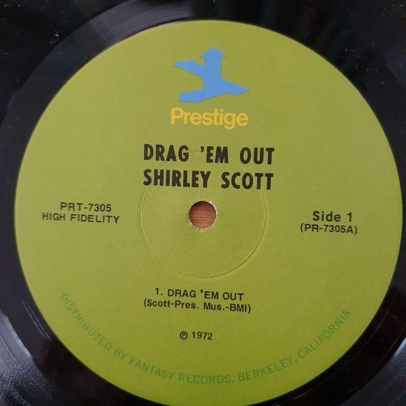 Shirley Scott  Drag 'Em Out - Vinyl LP Record - Very-Good Quality (VG)  (verry)