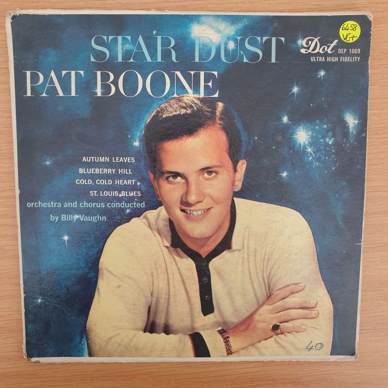 Pat Boone  Star Dust - Vinyl 7" Record - Very-Good+ Quality (VG+) (verygoodplus7)