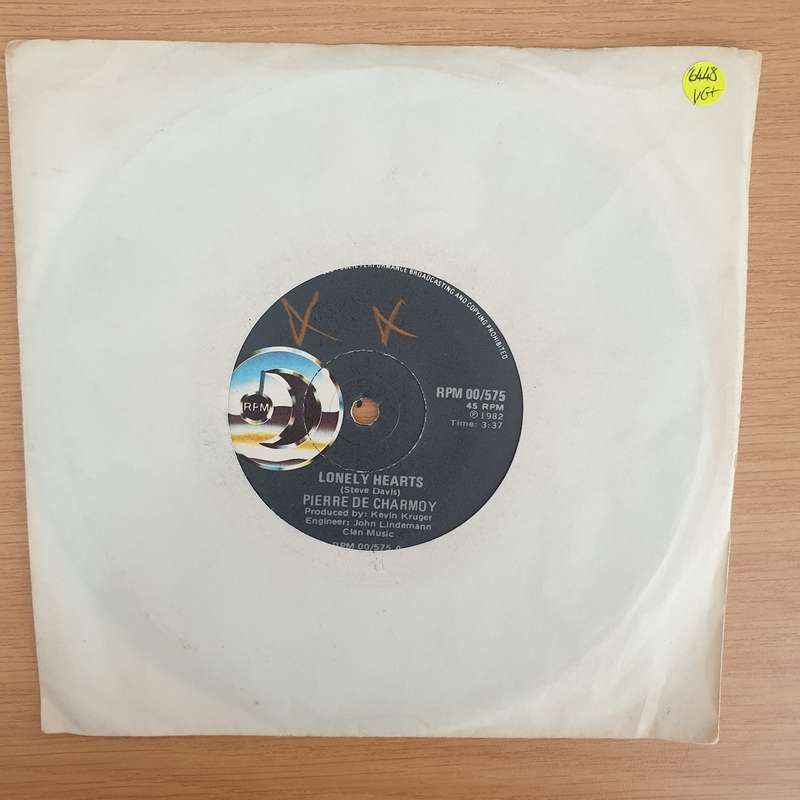Pierre De Charmoy - Lonely Hearts - Vinyl 7" Record - Very-Good+ Quality (VG+) (verygoodplus7)