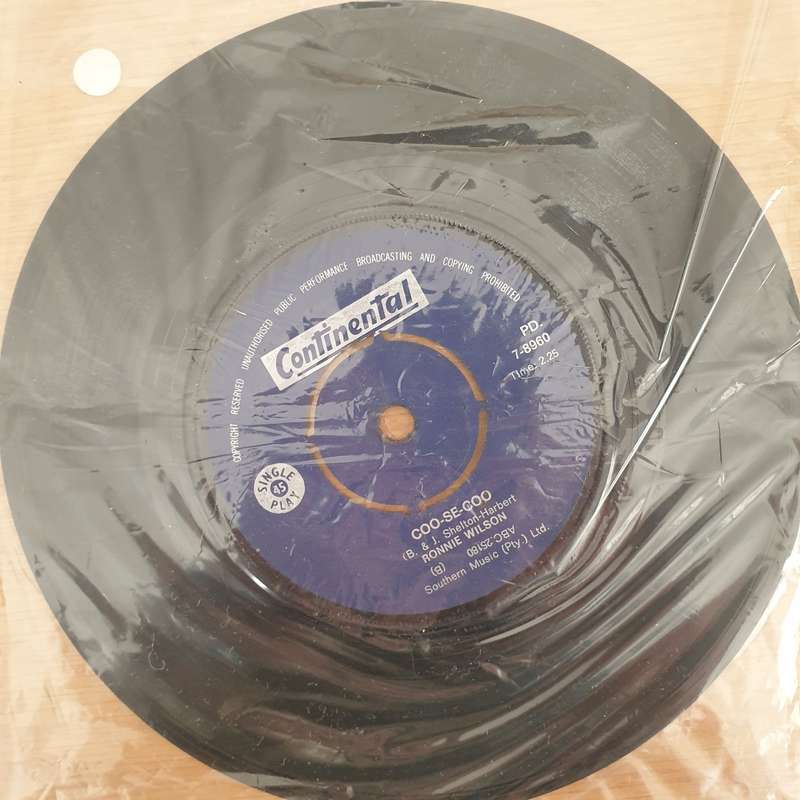 Ronnie Wilson  The Kentuckian Song - Vinyl 7" Record - Very-Good+ Quality (VG+) (verygoodplus7)