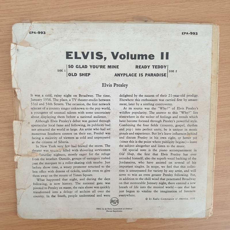 Elvis Presley  Elvis, Volume 2 - Vinyl 7" Record - Very-Good Quality (VG)  (verry7)