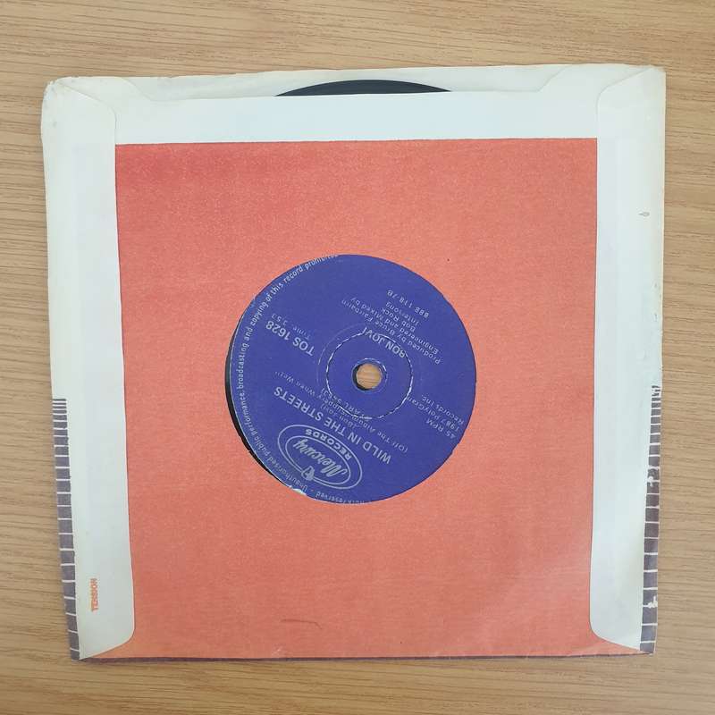Bon Jovi  Livin' On A Prayer - Vinyl 7" Record - Very-Good+ Quality (VG+) (verygoodplus7)