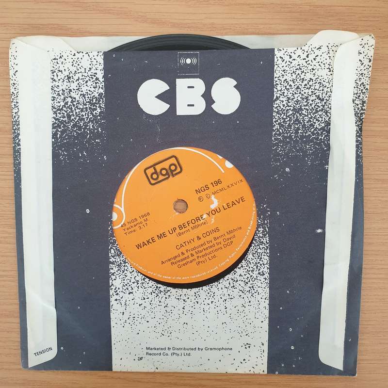 Cathy & Coins  Over The Moon - Vinyl 7" Record - Very-Good+ Quality (VG+) (verygoodplus7)