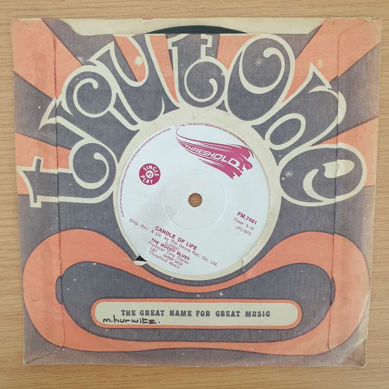The Moody Blues  Question - Vinyl 7" Record - Very-Good+ Quality (VG+) (verygoodplus7)