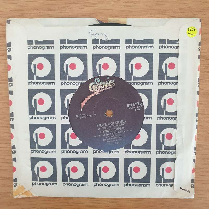 Cyndi Lauper  True Colors - Vinyl 7" Record - Very-Good+ Quality (VG+) (verygoodplus7)