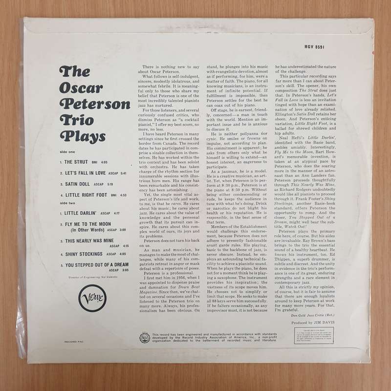 Oscar Peterson Trio Plays - Vinyl LP Record - Very-Good+ Quality (VG+) (verygoodplus)