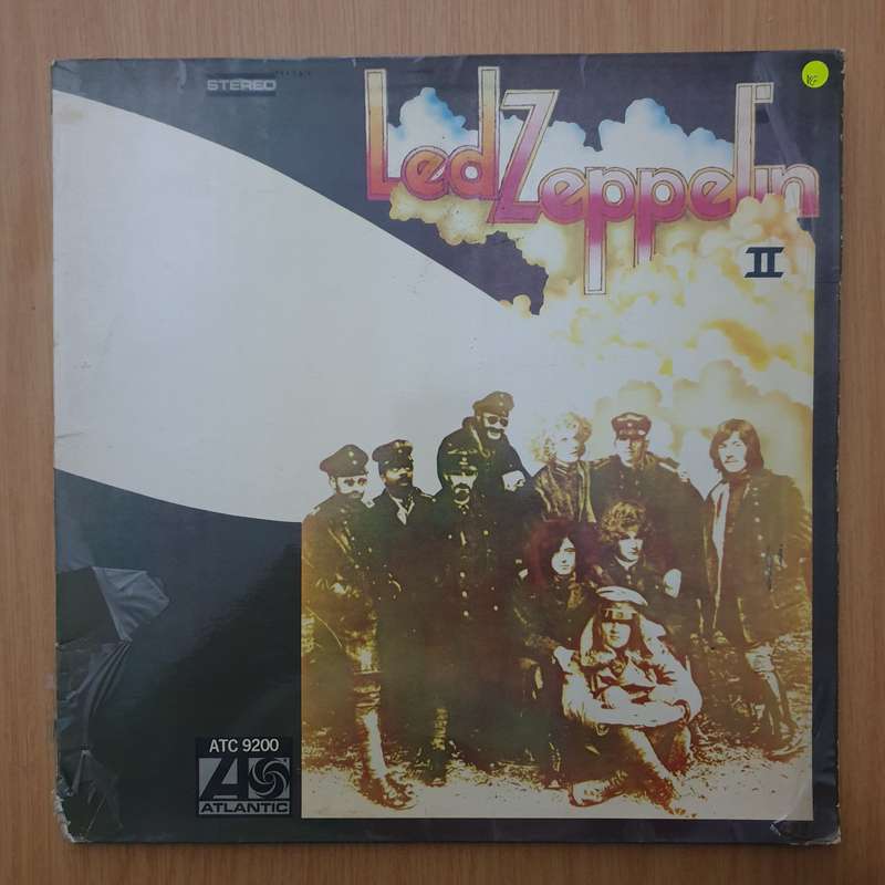 Led Zeppelin  Led Zeppelin II - Vinyl  LP Record - Very-Good Quality (VG) (verry)
