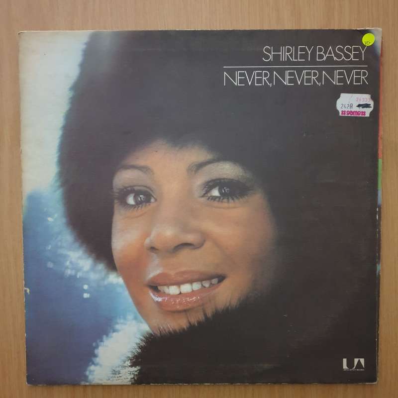 Shirley Bassey - Never, Never, Never - Vinyl LP Record - Very-Good Quality (VG)