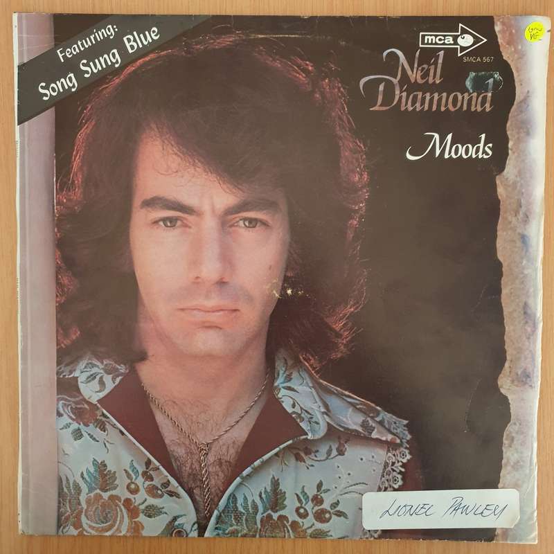 Neil Diamond  Moods (with lyrics) - Vinyl LP Record - Very-Good Quality (VG)  (verry)