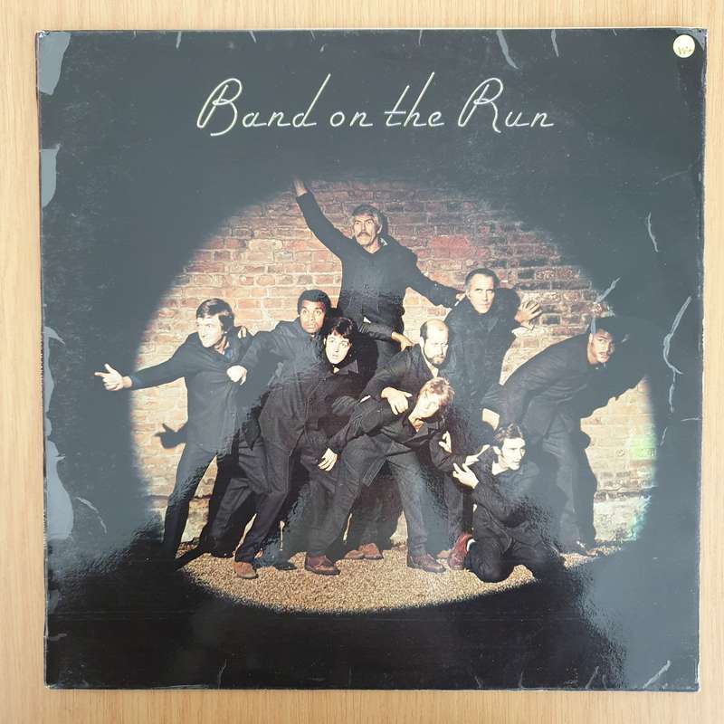 Paul McCartney And Wings  Band On The Run - Vinyl LP Record - Very-Good+ Quality (VG+)