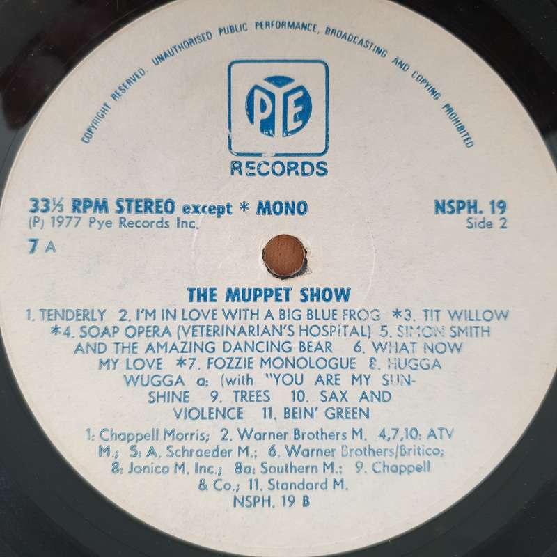 The Muppets  The Muppet Show (Rhodesia)  Vinyl LP Record - Very-Good- Quality (VG-) (minus)