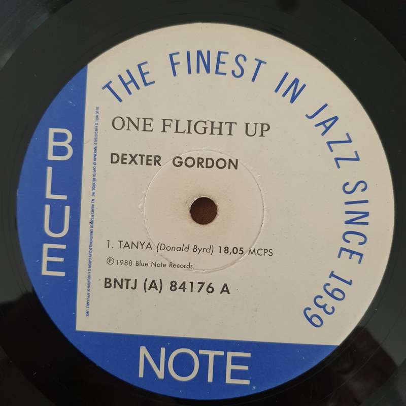 Dexter Gordon  One Flight Up  - Vinyl LP Record - Good+ Quality (G+) (gplus)