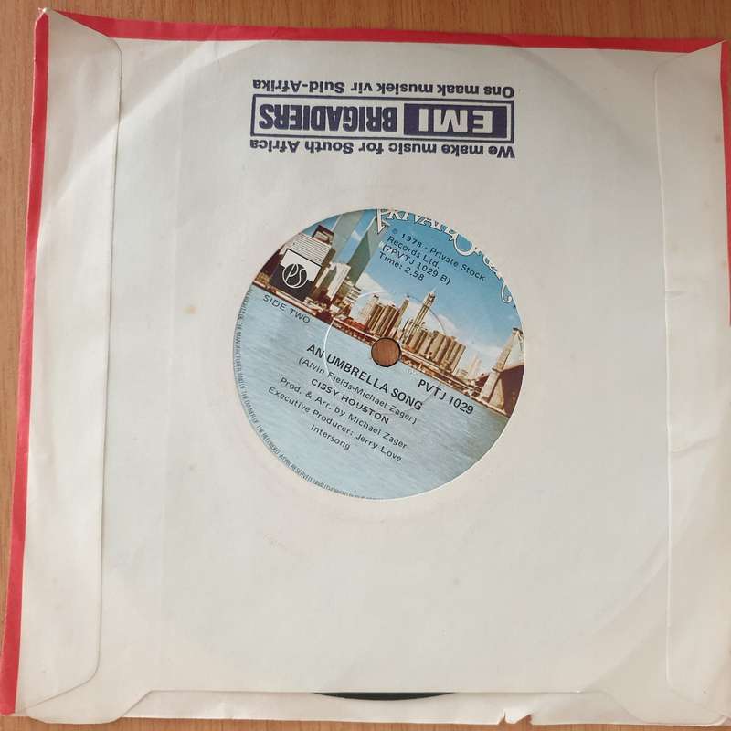 Cissy Houston  Think It Over / An Umbrella Song - 7" Record - Very-Good+ Quality (VG+) (verygo...