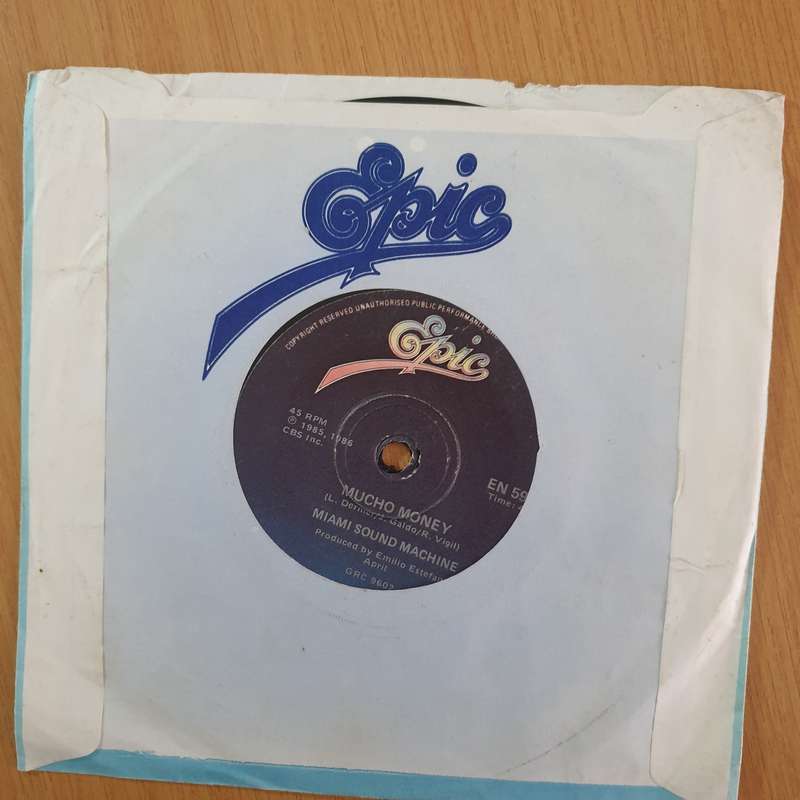 Miami Sound Machine  Conga! - 7" Record - Very-Good+ Quality (VG+) (verygoodplus7) (DLB)