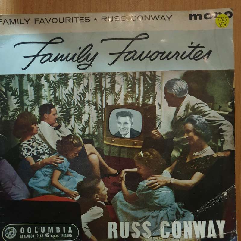 Russ Conway  Family Favourites - 7" Vinyl Record  (VG+) (DLB)