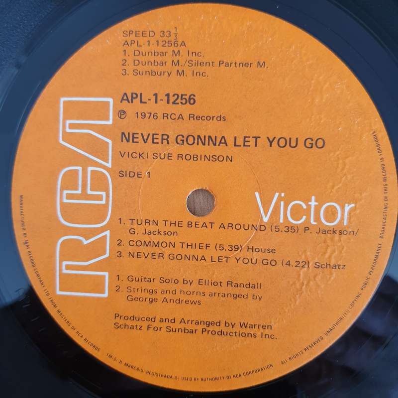 Vicki Sue Robinson  Never Gonna Let You Go  Vinyl LP Record - Very-Good Quality (VG)  (v...