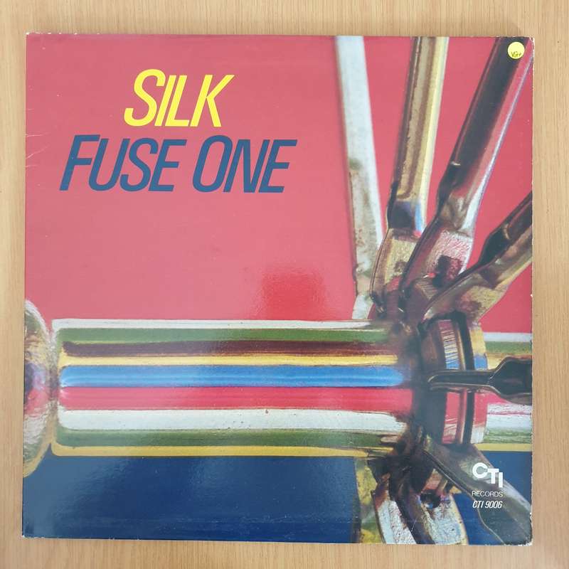 Fuse One  Silk  - Vinyl LP Record - Very-Good+ Quality (VG+) (verygoodplus)