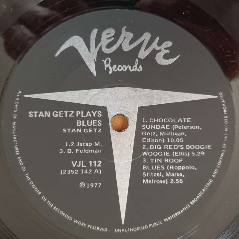 Stan Getz  Stan Getz Plays Blues - Vinyl LP Record - Very-Good+ Quality (VG+) (verygoodplus)