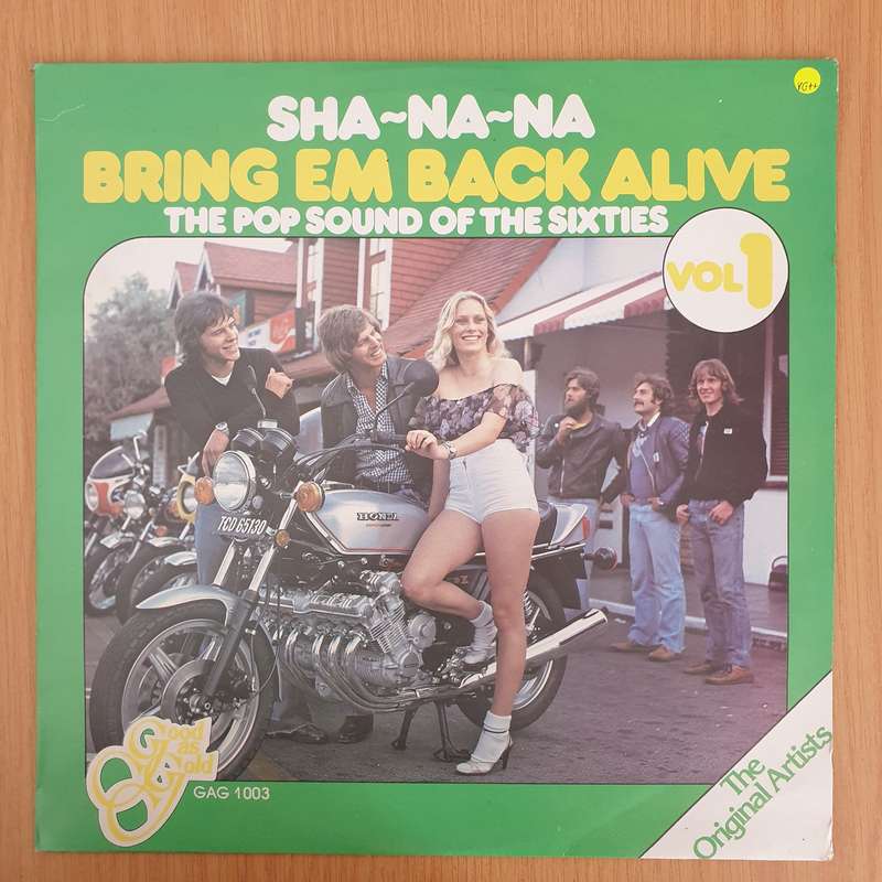 Sha-Na-Na - Bring Em Back Alive - Original Artists - Vinyl LP Record - Very-Good+ Quality (VG+) (...