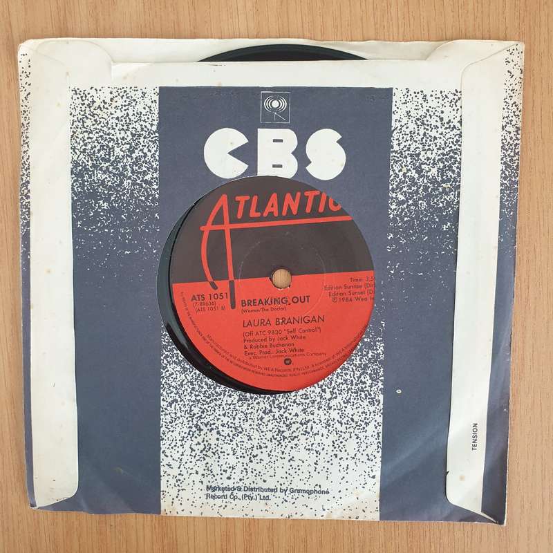 Laura Branigan  The Lucky One - 7" Record - Very-Good+ Quality (VG+) (verygoodplus7) (DLB)