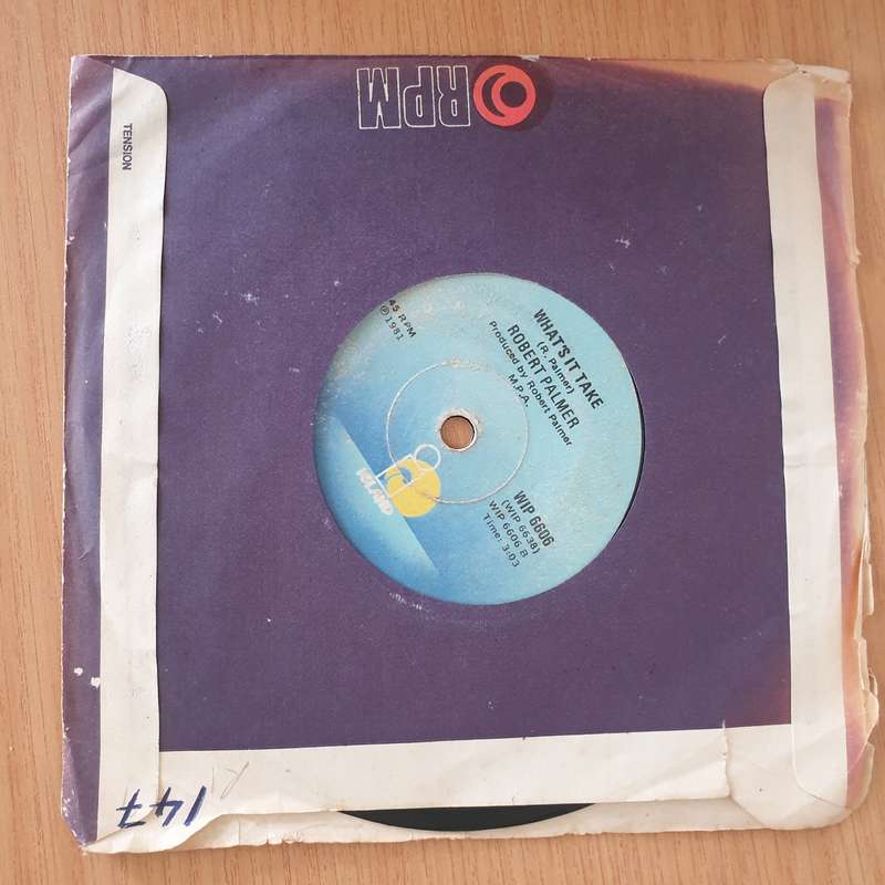 Robert Palmer  Johnny And Mary - 7" Record - Very-Good+ Quality (VG+) (verygoodplus7) (DLB)