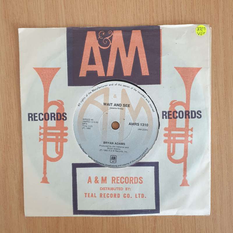 Bryan Adams  Hidin' From Love - 7" Record - Very-Good+ Quality (VG+) (verygoodplus7) (DLB)