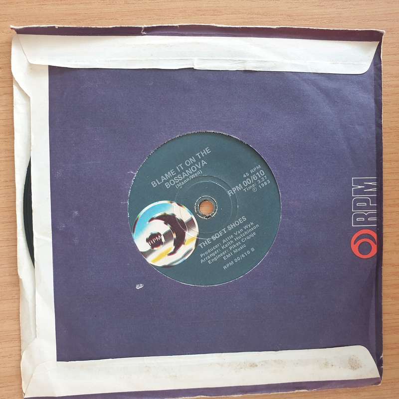 Soft Shoes  Elvis Astaire - 7" Record - Very-Good+ Quality (VG+) (verygoodplus7) (DLB)