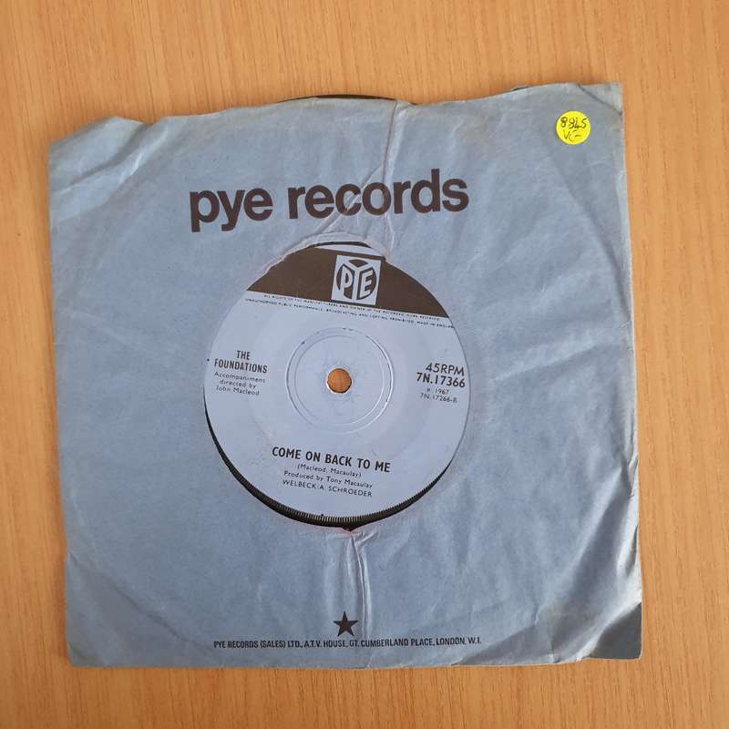 The Foundations  Baby, Now That I've Found You - 7" Record - Very-Good Quality (VG) (verry7) (...