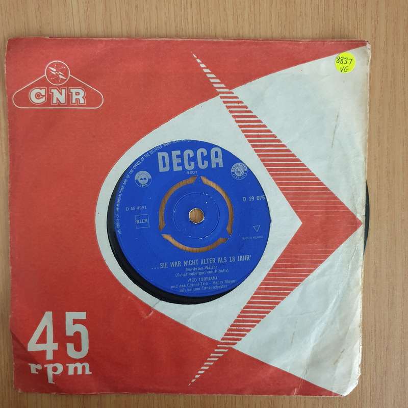 Vico Torriani  Kalkutta Liegt Am Ganges - 7" Vinyl Record  (VG) (DLB)