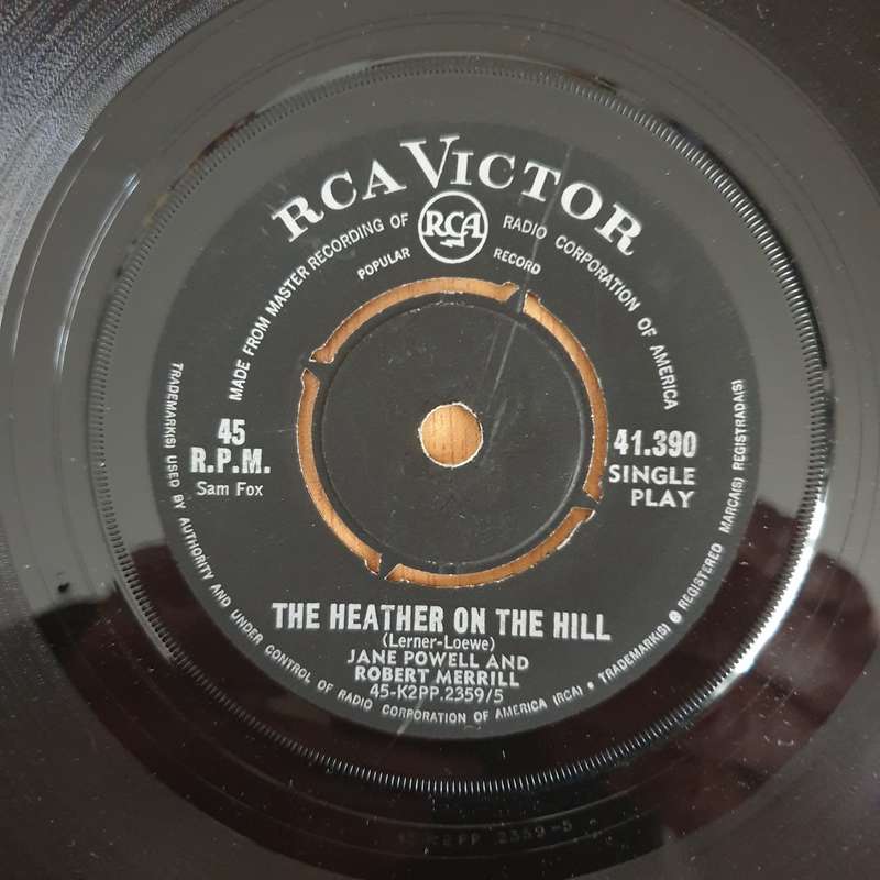 Jane Powell And Robert Merrill  The Heather On The Hill - 7" Vinyl Record  (VG) (DLB)