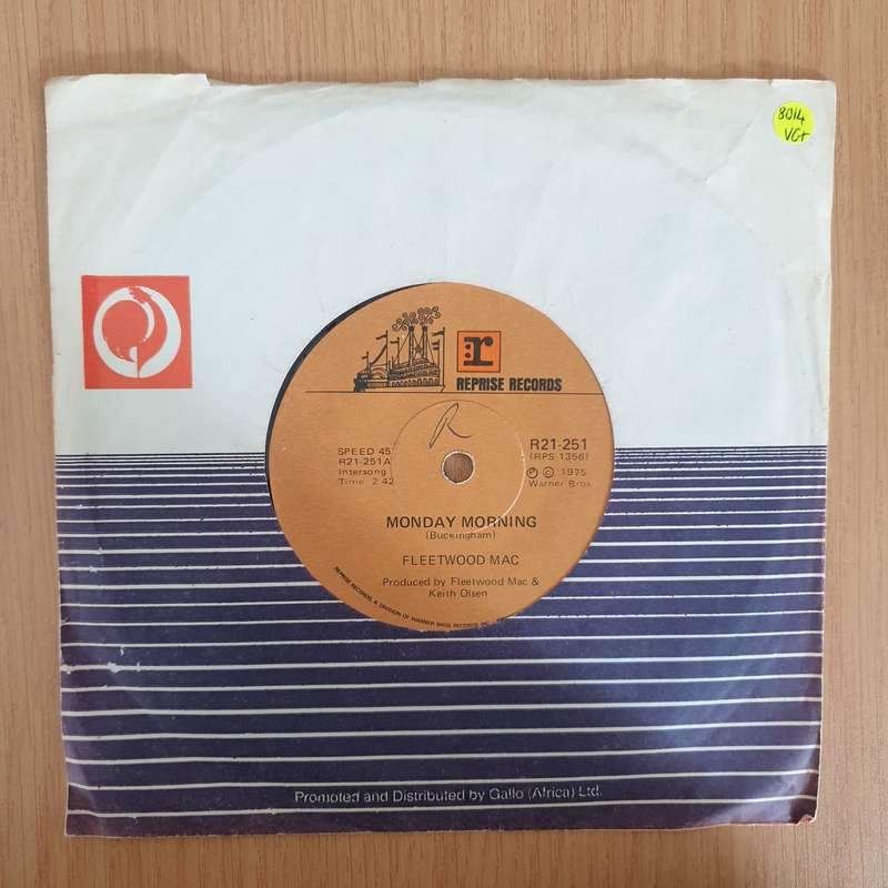 Fleetwood Mac  Say You Love Me - 7" Vinyl Record  (VG+) (DLB)