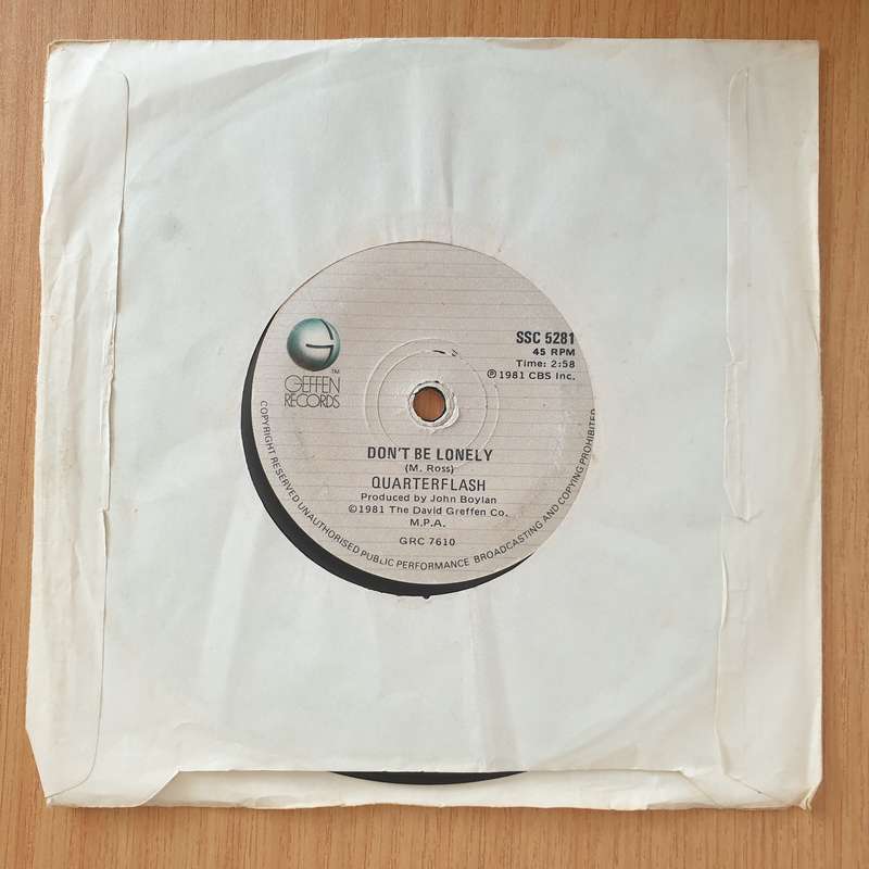 Quarterflash  Harden My Heart - 7" Vinyl Record  (VG+) (DLB)