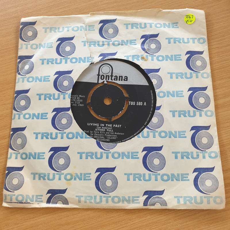 Jethro Tull  Living In The Past / Driving Song  - Vinyl 7" Record  (VG+)