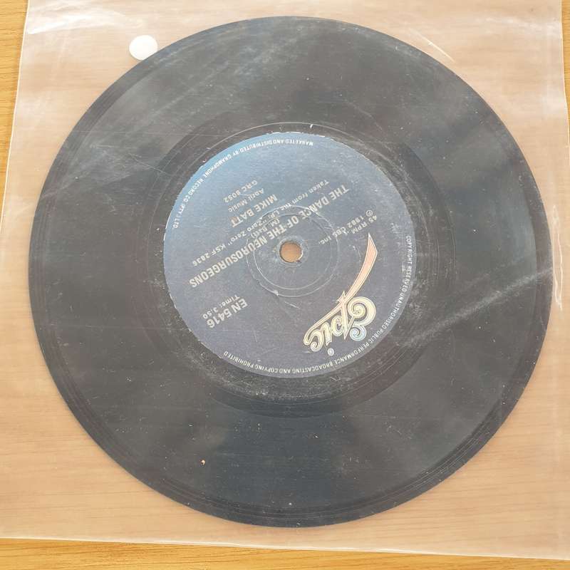 Mike Batt  Love Makes You Crazy- Vinyl 7" Record  (VG+)