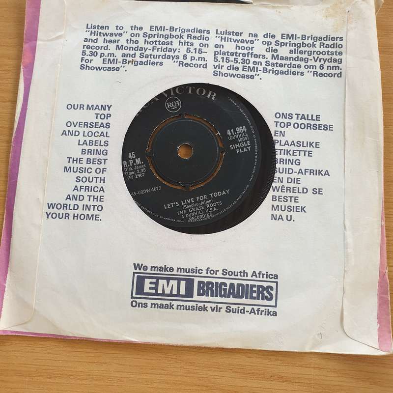 The Grass Roots  Let's Live For Today / Depressed Feeling   - Vinyl 7" Record  (VG-)