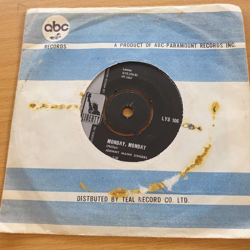 The Johnny Mann Singers  This Is My Song - Vinyl 7" Record  (VG+)