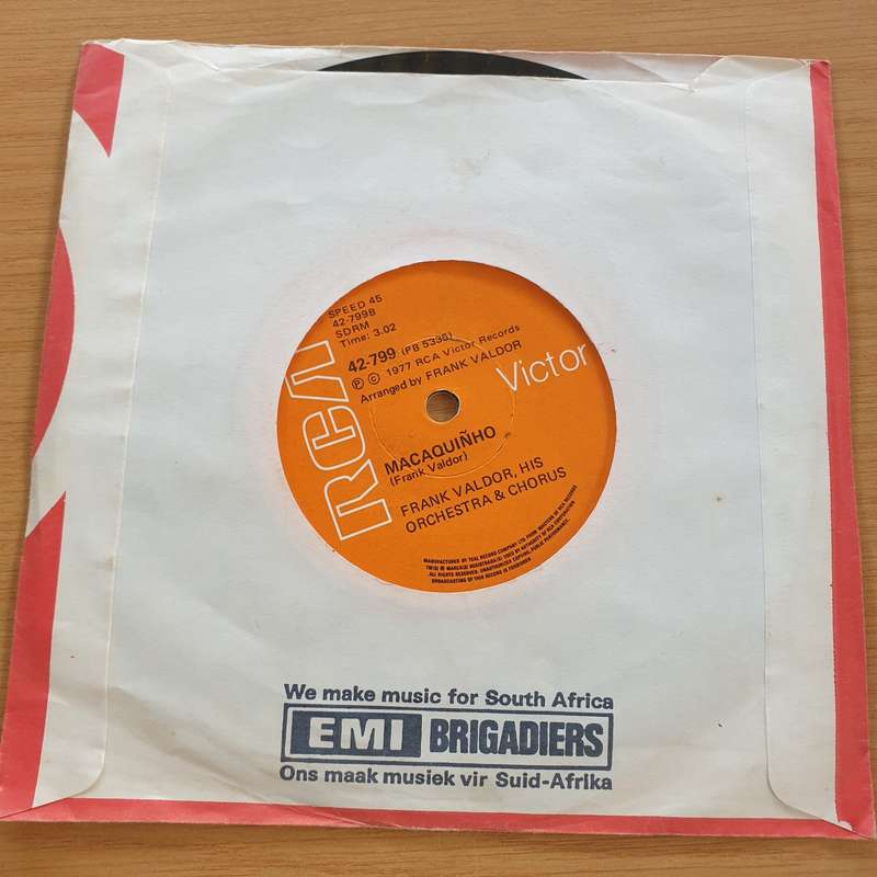 Frank Valdor, His Orchestra & Chorus  Massa Massa / Macaquiñho - Vinyl 7" Record  (VG+)