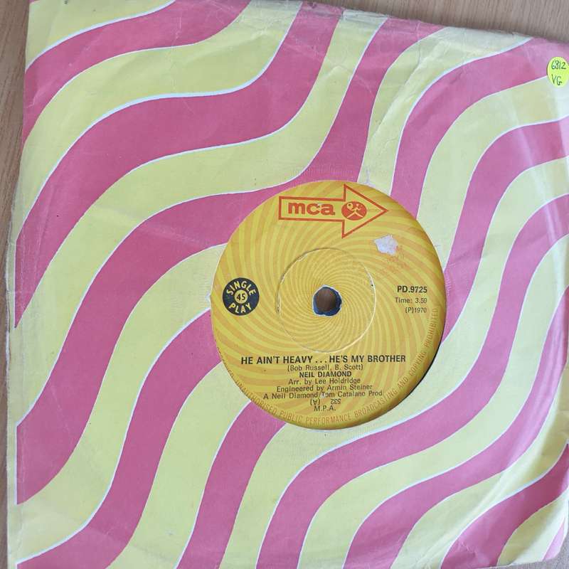Neil Diamond  He Ain't Heavy ... He's My Brother - Vinyl 7" Record  (VG)