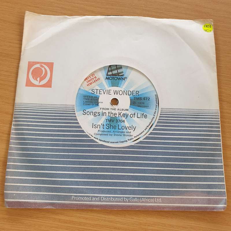Stevie Wonder  Isn't She Lovely  (Songs in the Key of Life) - Vinyl 7" Record (VG+)