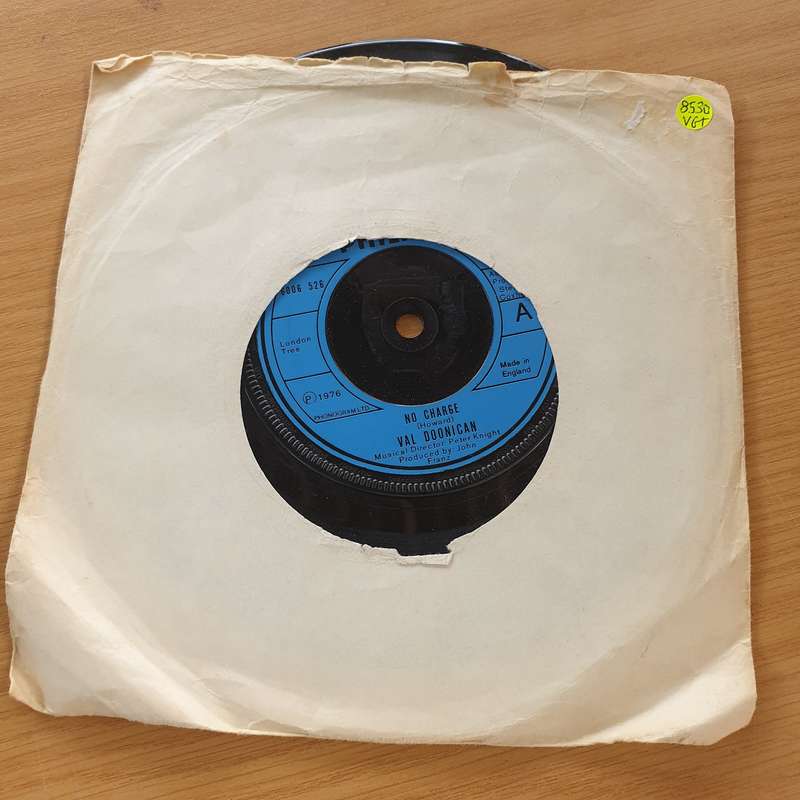 Val Doonican  No Charge  - Vinyl 7" Record (VG+)