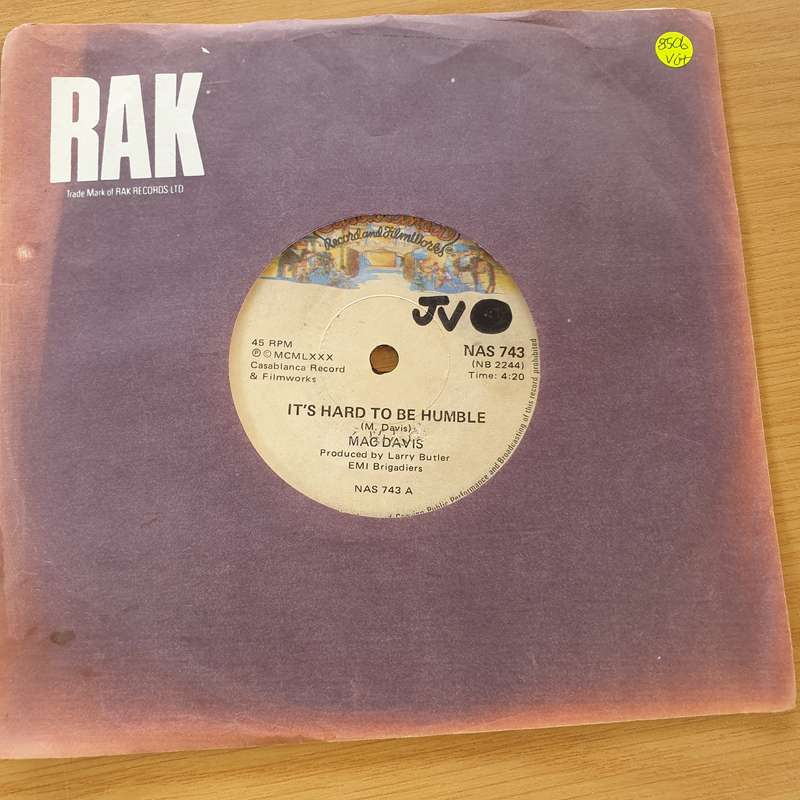 Mac Davis  It's Hard To Be Humble  - Vinyl 7" Record (VG+)