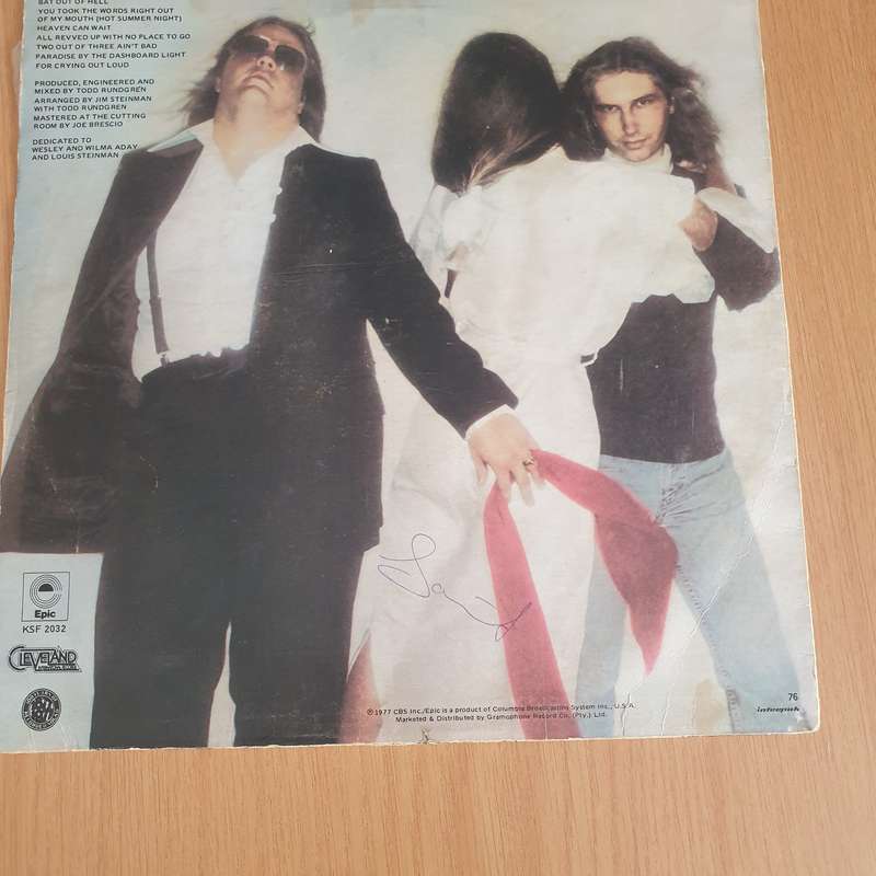 Meat Loaf  Bat Out Of Hell - Vinyl LP Record - Very-Good Quality (VG)  (verry)