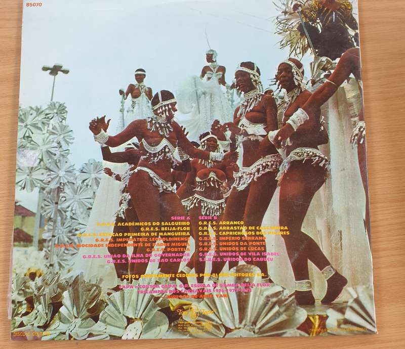 Sambas De Enredo - Carnaval 97  Vinyl LP Record - Very-Good+ Quality (VG+) (verygoodplus)