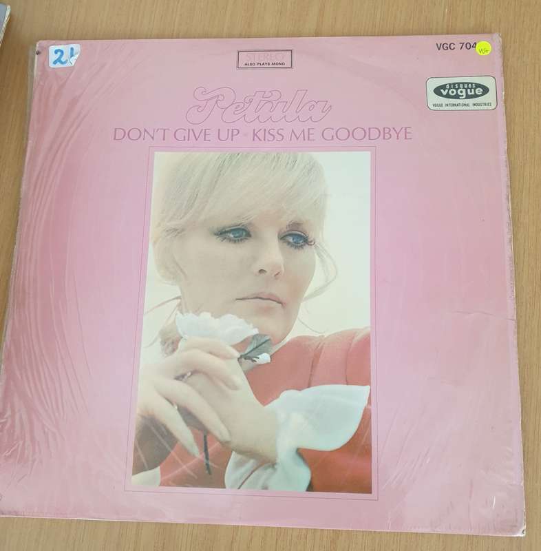 Petula Clarke  Don't Give Up · Kiss Me Goodbye- Vinyl LP Record (VG+)