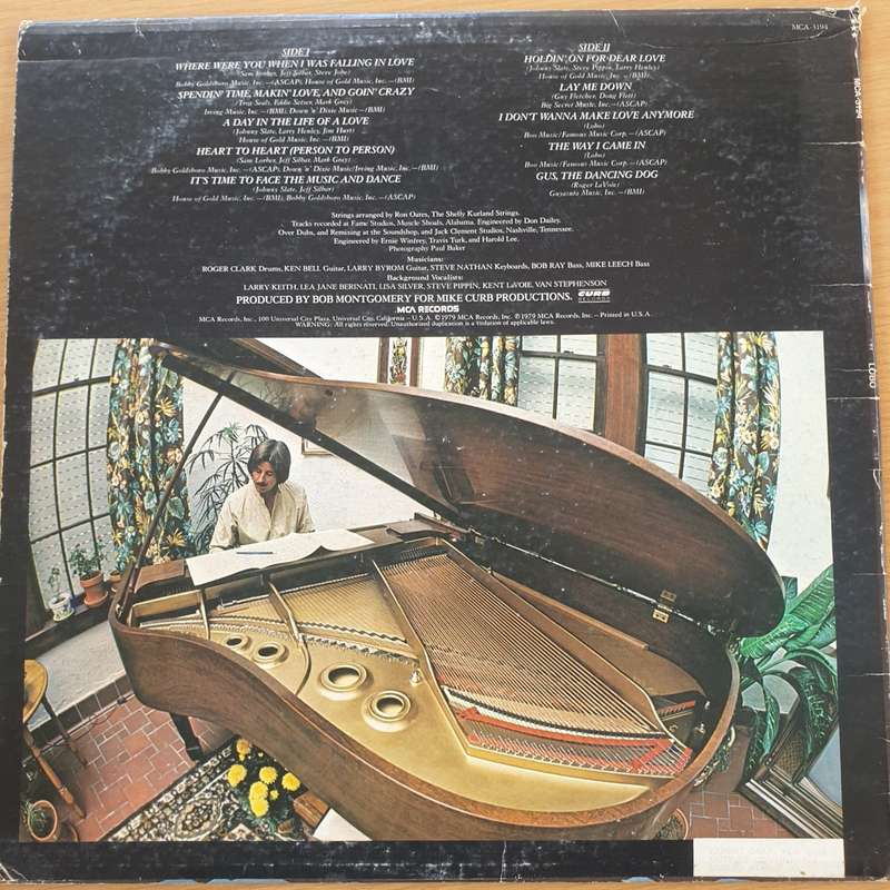Lobo  Lobo  Vinyl LP Record  (VG+)