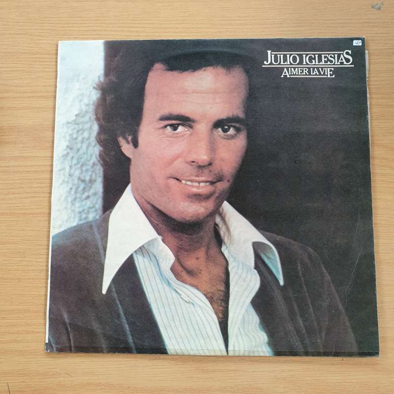 Julio Iglesias  Aimer La Vie  - Vinyl LP Record  (VG+)